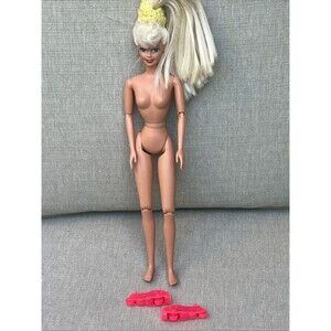 Vintage Barbie Hot Skatin Barbie 1990s Blonde hair Blue eyes Mattel #13511